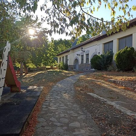 Albergue De Siresa ภายนอก รูปภาพ